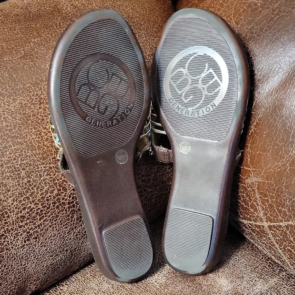 BCBG Brown Sandals with Turquoise and Gold, Call Out,  Scratches Size 7.5 (408) - Picture 7 of 12